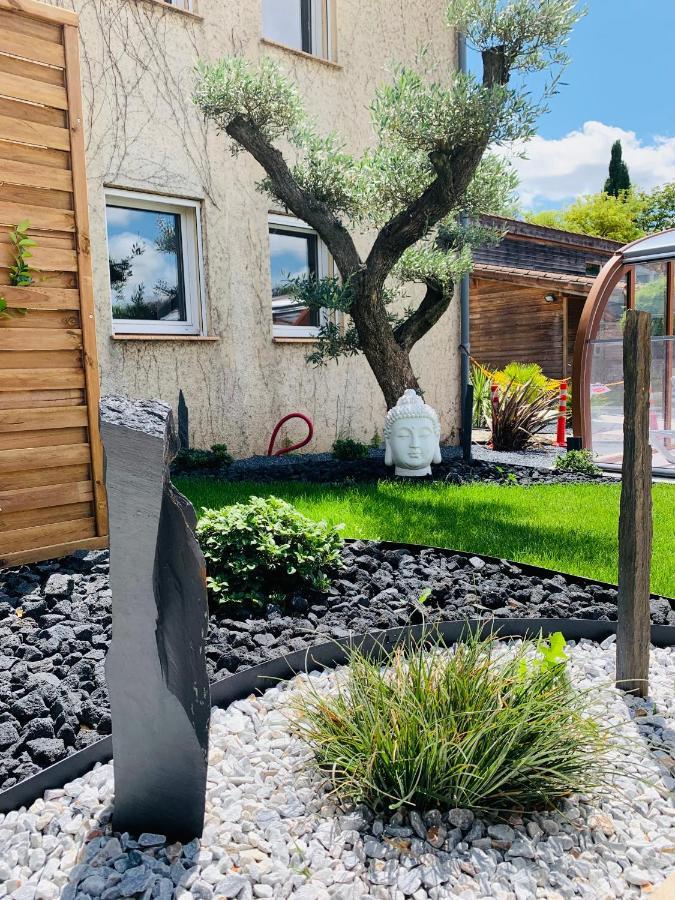 Logis Hotel Restaurant Le Clos Fleuri كاستيلنوداري المظهر الخارجي الصورة